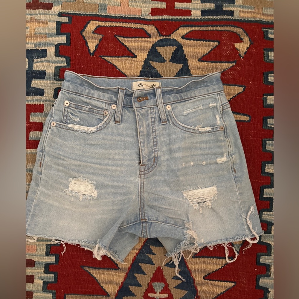 Madewell Women’s Distressed Light Blue Denim Shorts 23